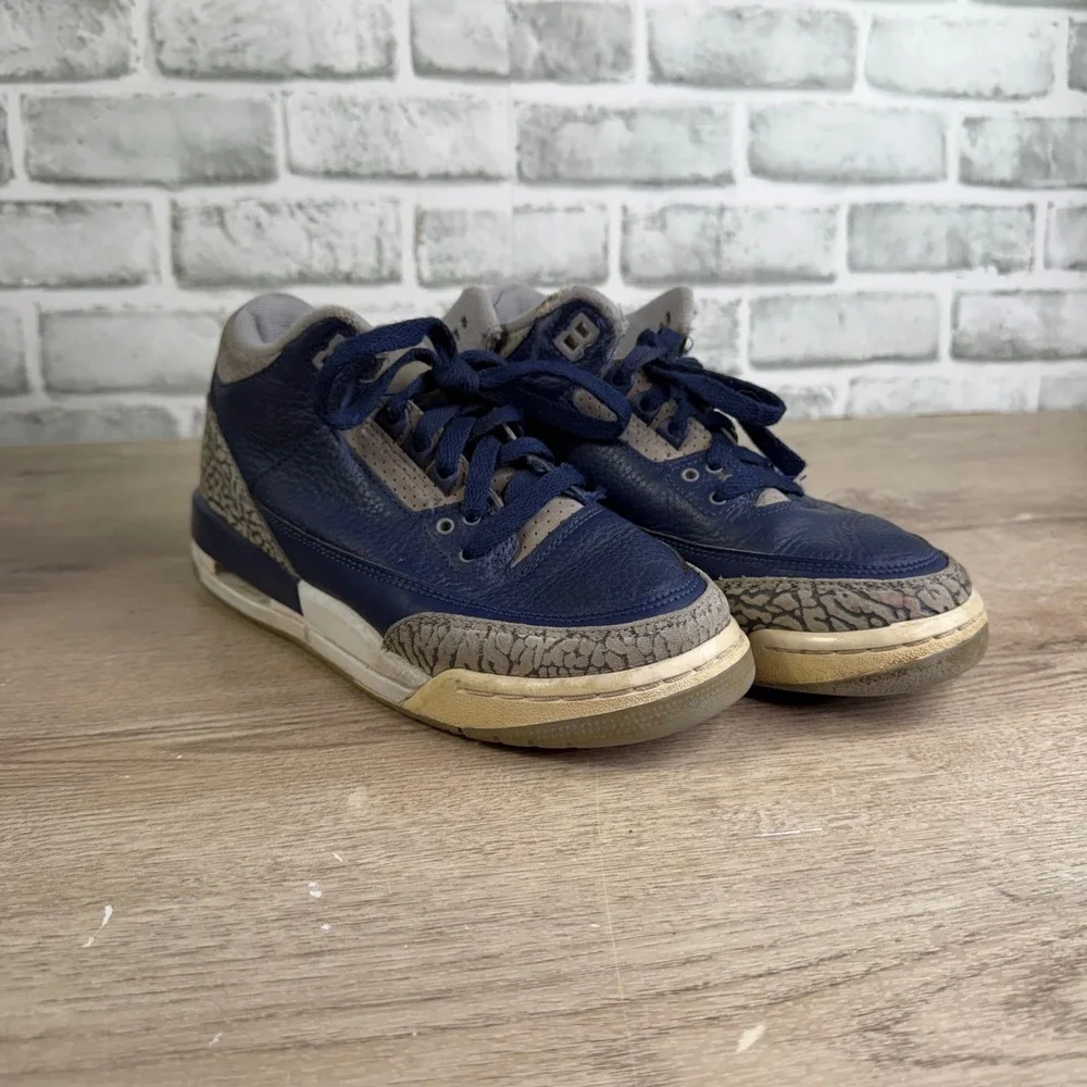 Jordan Air Jordan 3 Retro Midnight Navy Sneakers 5.5Y